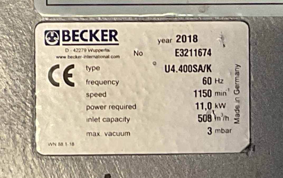 BECKER E3211674 U4.400SA/K OIL LUBRICATED ROTARY VANE VACUUM PUMP 01512ET3E284TC