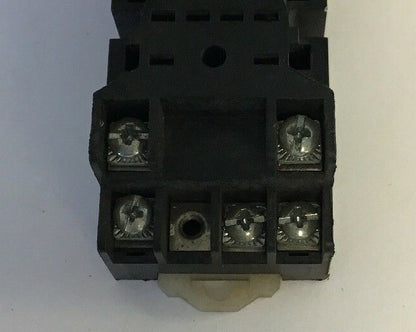 ALLEN BRADLEY 700-HN128 RELAY BASE 14 PIN SOCKET 300 VAC (MAY BE MISSING SCREWS)