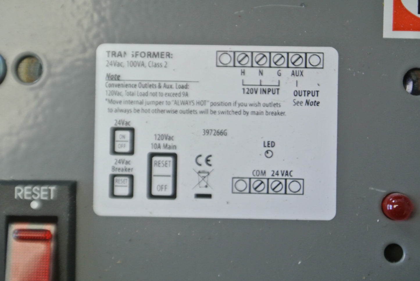 FUNCTIONAL DEVICES PSB100AB10 POWER SUPPLY + MH1000 ENCLOSURE / 24VAC-120VAC