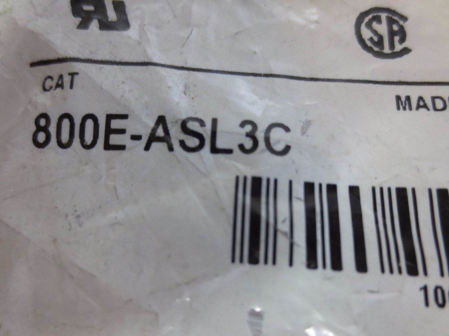 ALLEN-BRADLEY 800E-ASL3C LOCKING ATTACHMENT - NEW SURPLUS