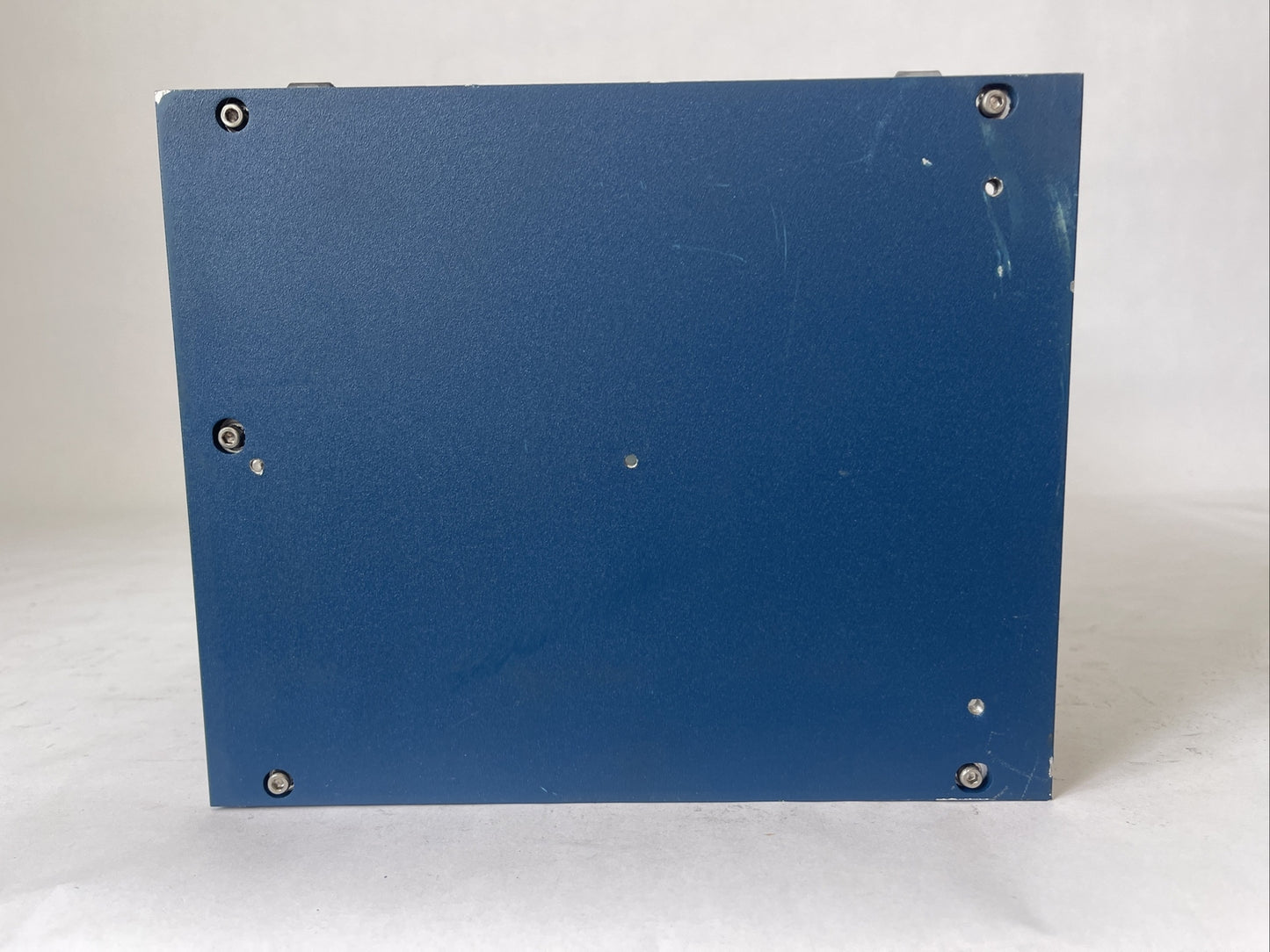 NATIONAL INSTRUMENTS SCXI-1001 12 SOLT CHASSIS 1.7/1.5/0.8A 100/120/220/240VAC