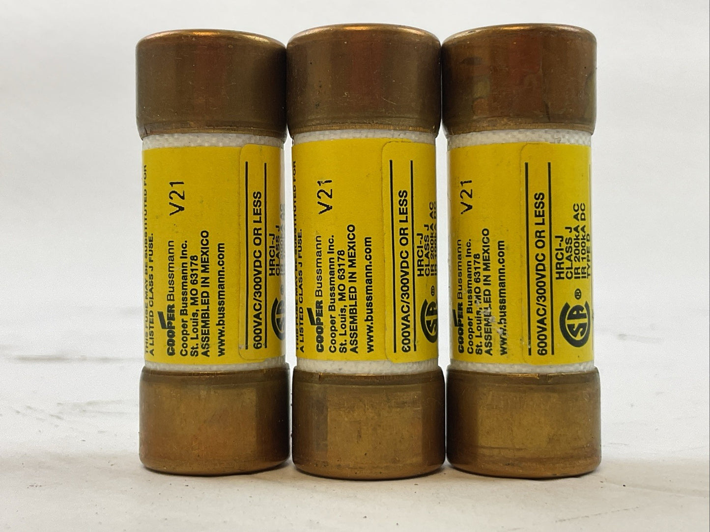 BUSS LPJ-30SPI INDICATOR LOW-PEAK FUSE 30AMP 600VAC 300VDC (LOT OF 3)