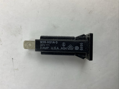 SIEMENS W28-XQIA-3 32VDC 3AMP CIRCUIT BREAKER (LOT OF 5)
