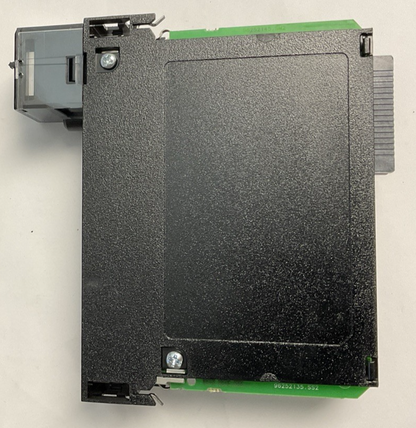 ALLEN BRADLEY 1756-OA16 SER A FW 3.2 16 PT D/O MODULE OUTPUT 50/60HZ
