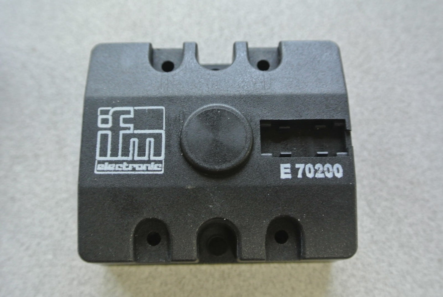 ifm E70200 / M8309-01 - FLAT CABLE SPLITTER BOX - LOT of 5
