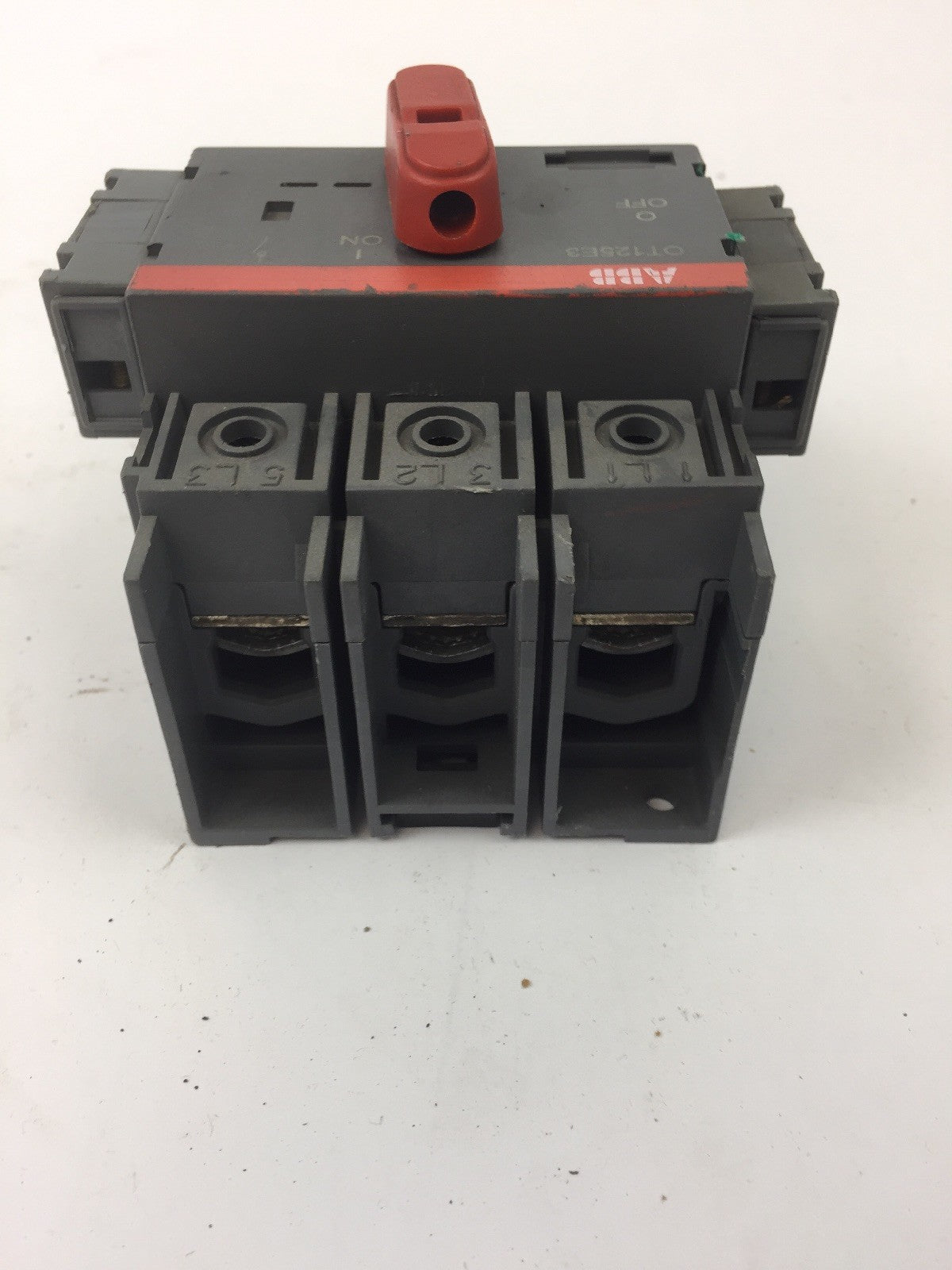ABB OT125E3 GENERAL PURPOSE SWITCH 600 VAC 100 A W/2 OA1G01 AUXILIARY CONTACTS