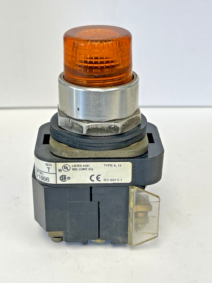 ALLEN BRADLEY -800T-PB16 -SER T-PILOT - AMBER - 120V AC 50/60 Hz, 755/1866 LAMP