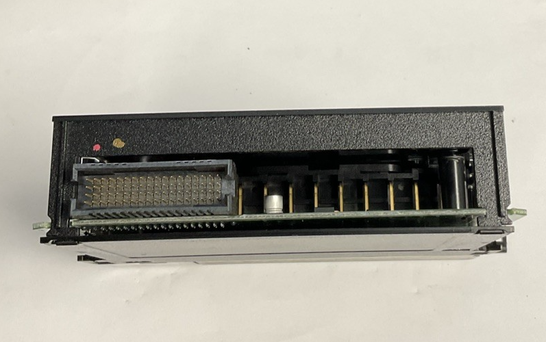 ALLEN BRADLEY 1756-IV16/A DC INPUT 24VDC SOURCE