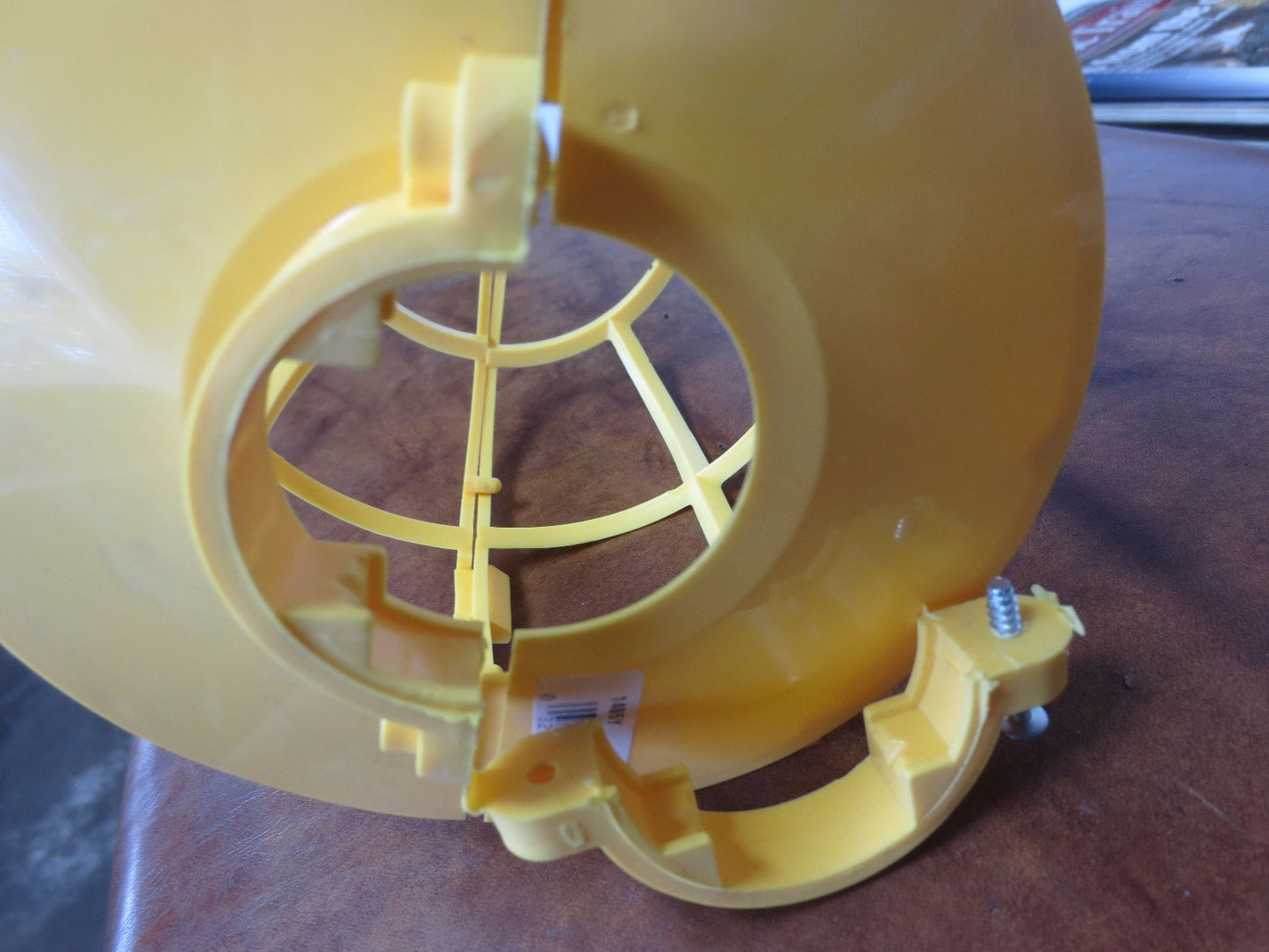 COOPER 1465Y-SP TROUBLE LIGHT REFLECTOR GUARD YELLOW PLASTIC, NEW - LOT of 8