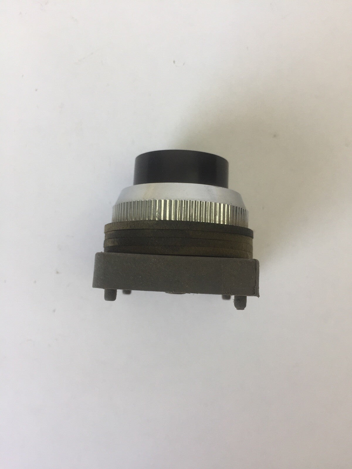 ITE H32BE1 OIL TIGHT PUSH BUTTON (LOT OF 3)