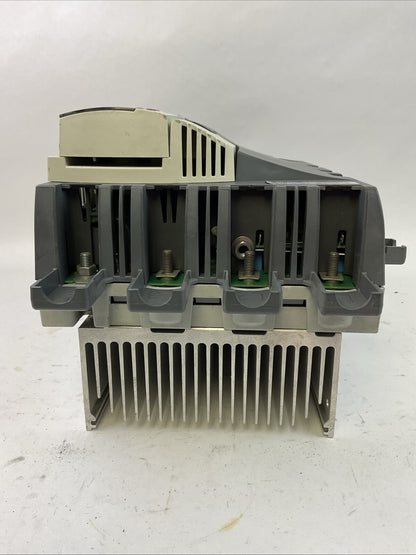 EMERSON MP210A4R SERVO DRIVE 75kW 125HP ARM OUTPUT 0-550VDC 210A LINE