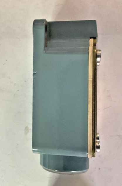 TELEMECANIQUE ZCKL1 LIMIT SWITCH BODY 240V 3A