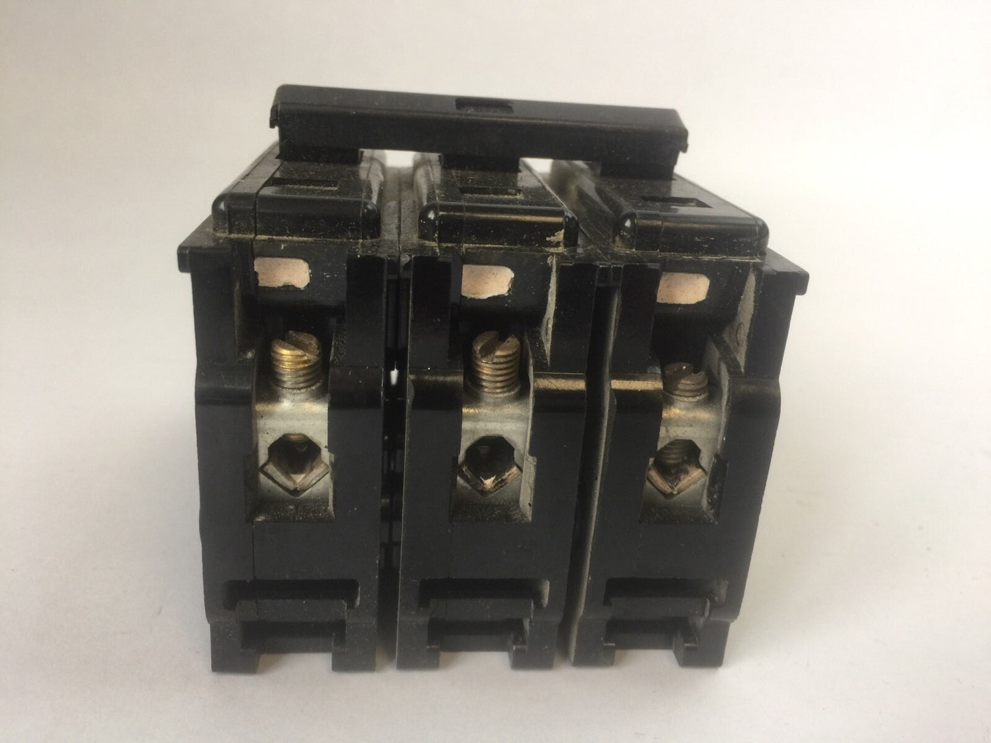 SIEMENS BQ3B020 CIRCUIT BREAKER 3POLE 20AMP 120/240VAC TYPE EQ-B