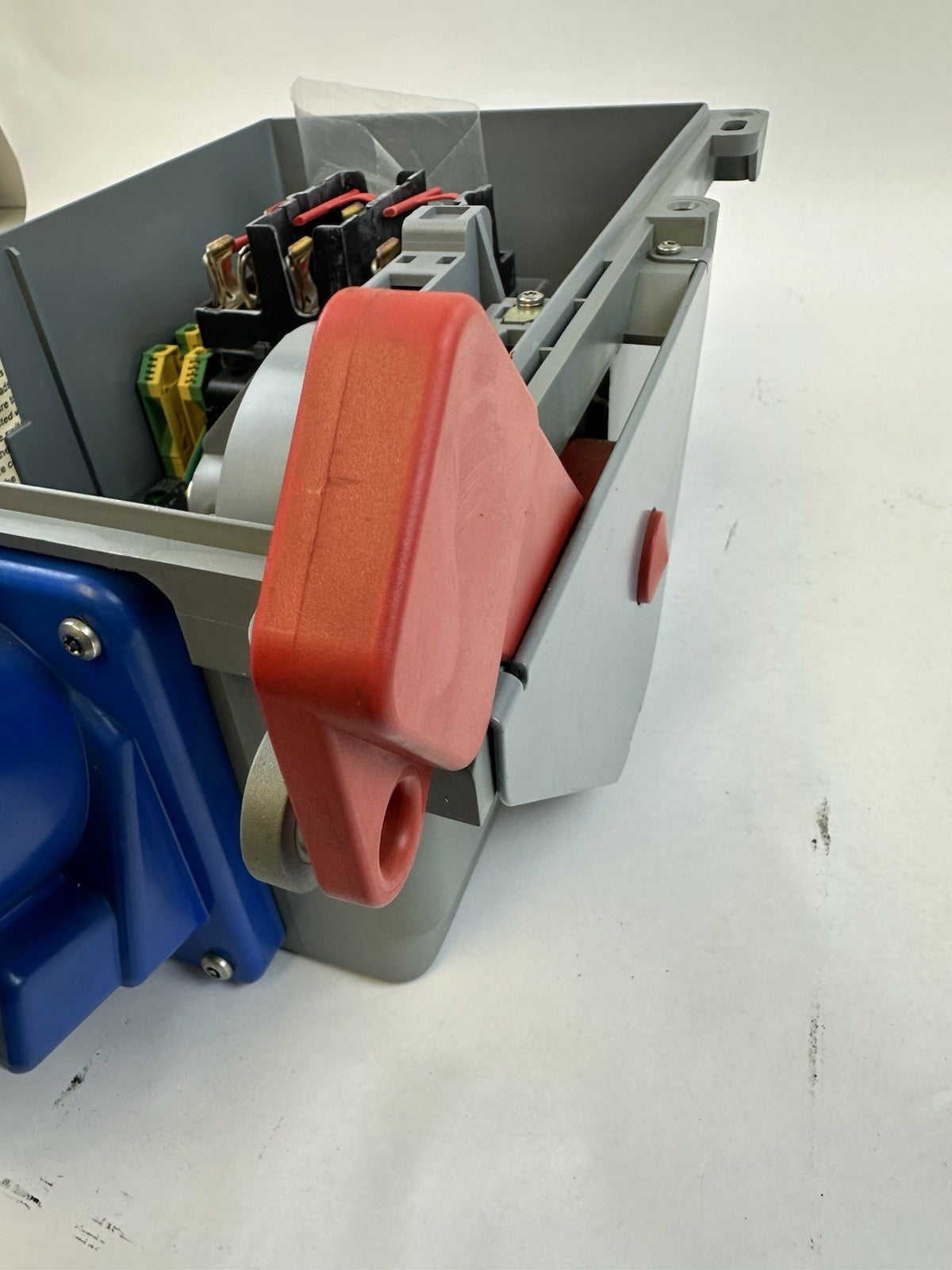 HUBBELL HBL460MIF9W PIN & SLEEVE MECHANICAL INTERLOCK 60A 240VA