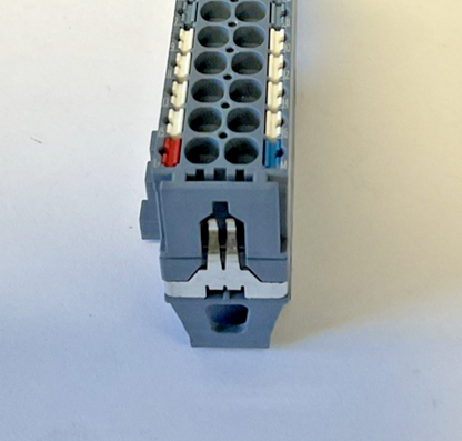 SIEMENS 6ES7 193-6BA00-0BA0 DIGITAL BASE MODULE ****LOTOF4****
