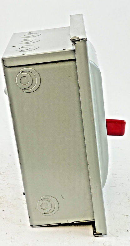 SIEMENS GNF322 SAFETY SWITCH 3P 60A 240VAC 250VDC NEMA 1 VBII