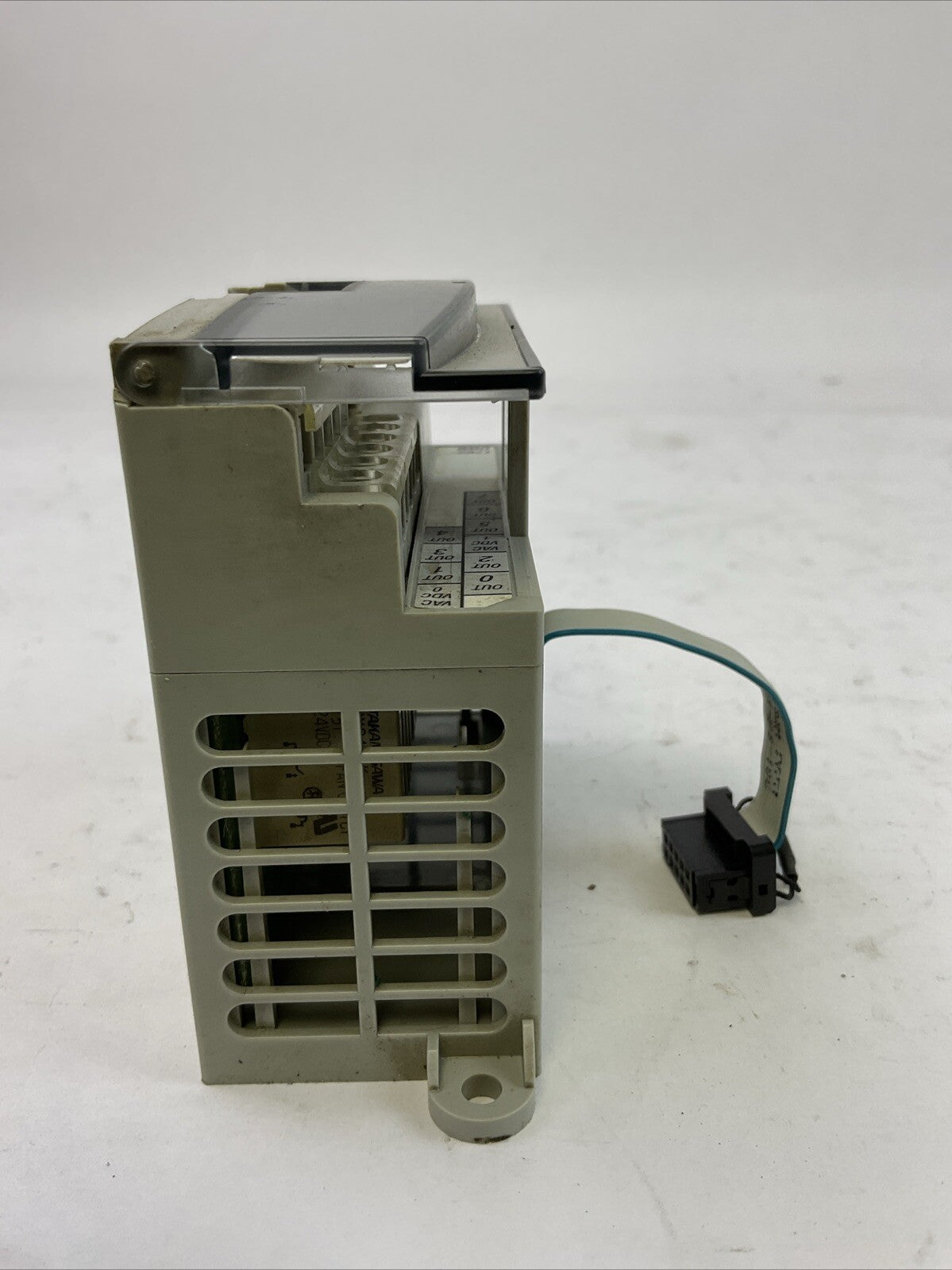ALLEN BRADLEY 1762-OW8 SER A REV A 8PT VAC/VDC RELAY OUTPUT MICRO LOGIX 1200