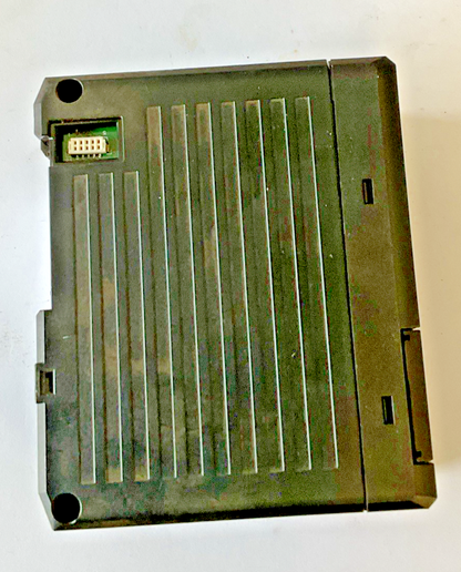 KEYENCE IV2-G30F SENSOR AMPLIFIER 24VDC 1.8A