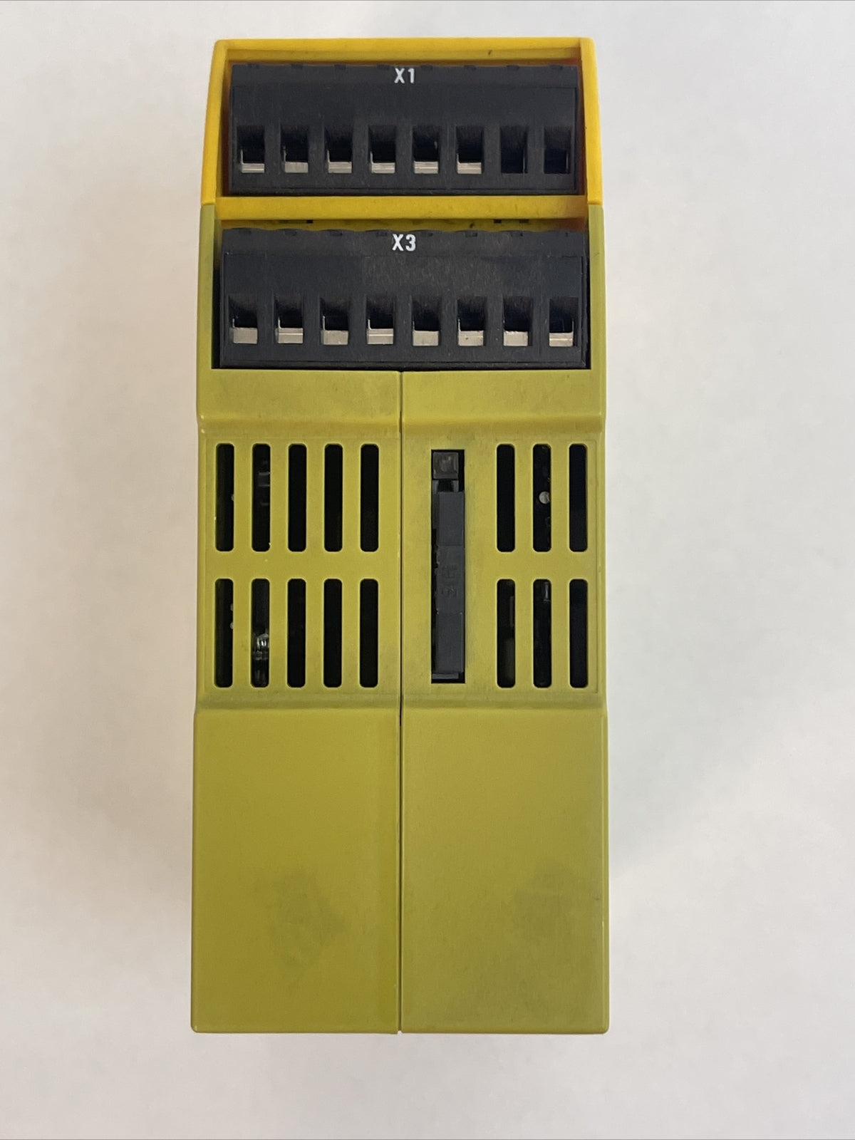 PILZ MM0P SAFETY RELAY 24VDC