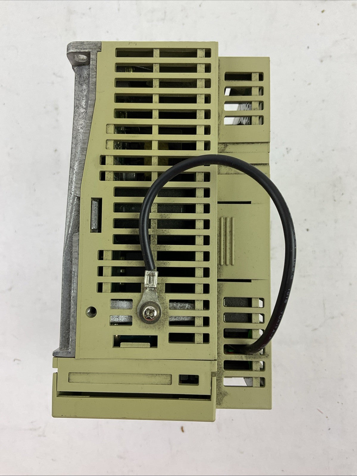 YASKAWA SGDH-02AE SERVOPACK OUTPUT 3PH 0-230VAC 2.1A 0.2kW JUSP-NS100