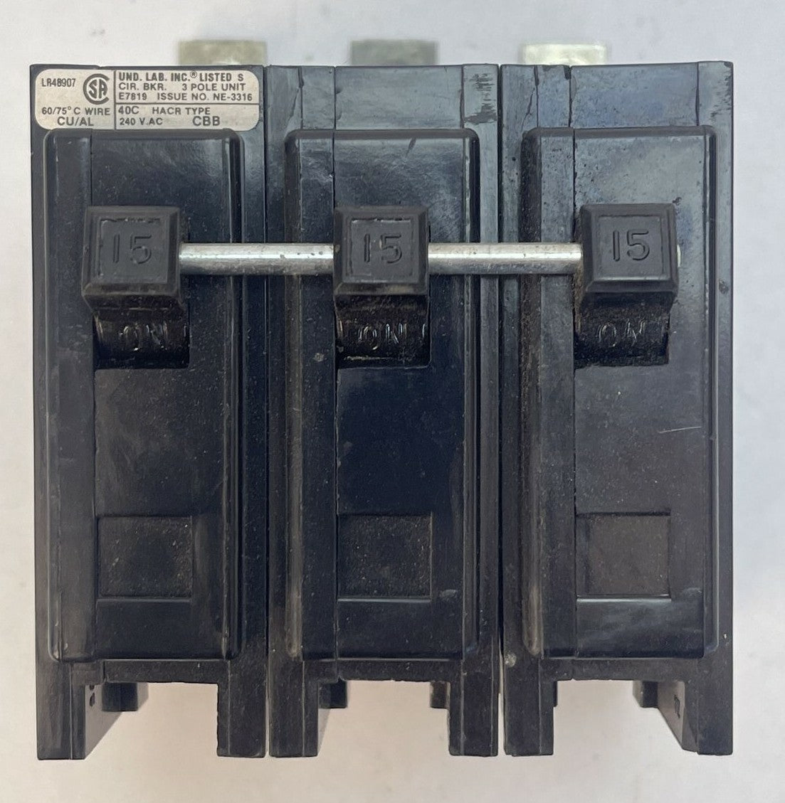 CHALLENGER CBB3015H CIRCUIT BREAKER 15AMP 240VAC 3POLE