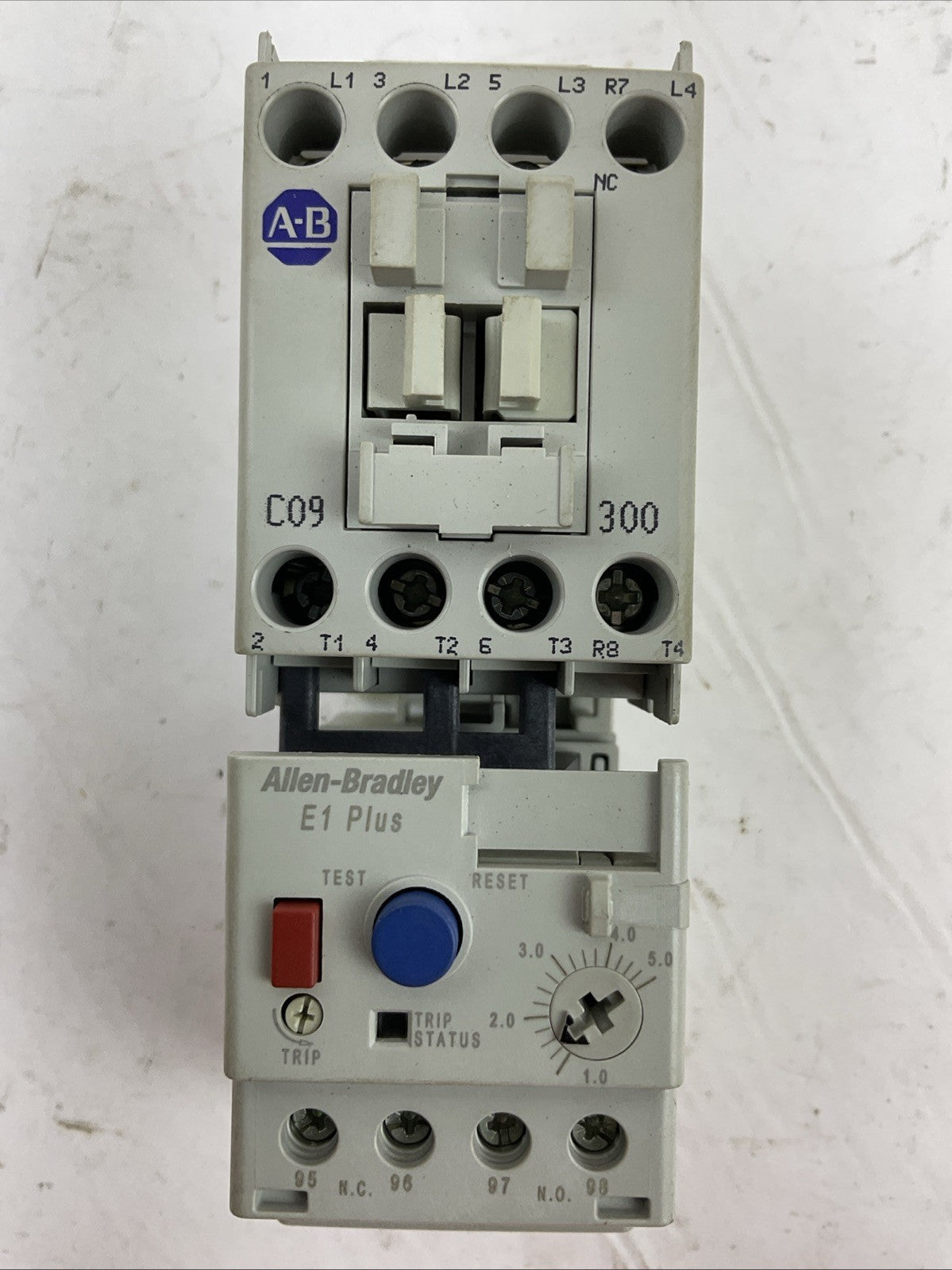 ALLEN BRADLEY STARTER (100-C09E*300 SER A COIL 24VDC + 193-EECB 1.0-5.0A SER C)
