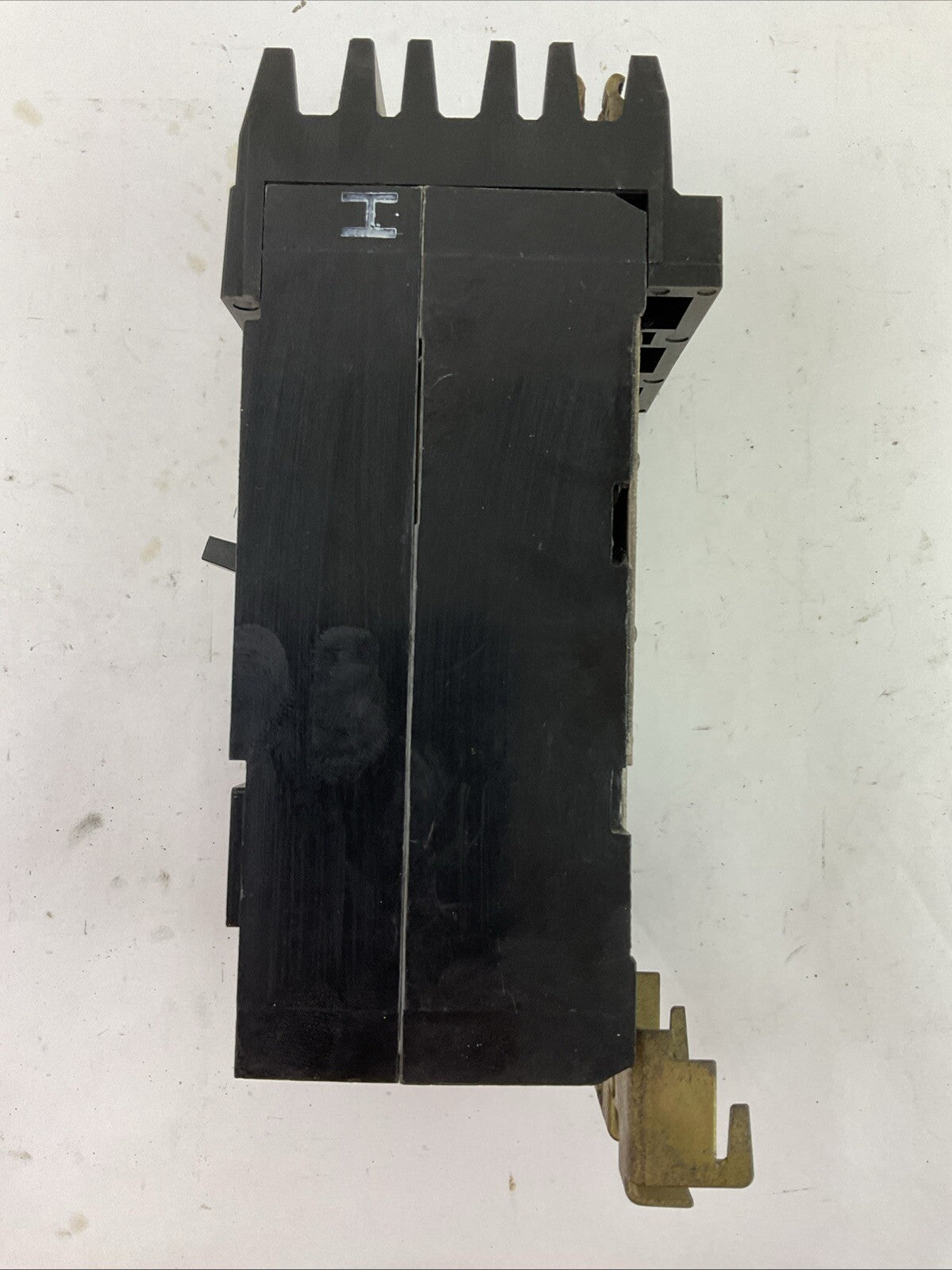 SQUARE D KH36250 CIRCUIT BREAKER 600VAC 250VDC 3POLE 250AMP