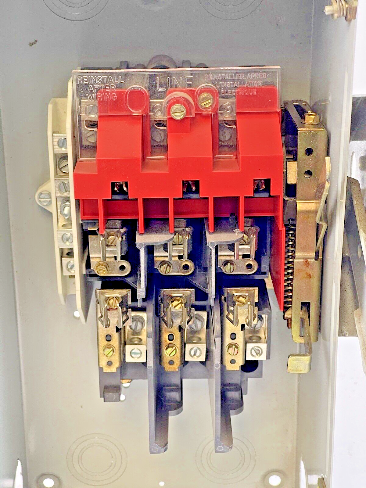 EATON - POWER MASTER - H321SNK - SAFETY SWITCH - 30 A, 120/240 VAC, TYPE 1