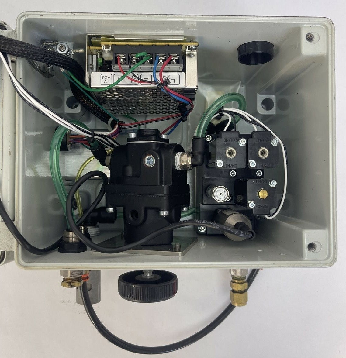 CTS CINCINNATI TEST SYSTEMS C28-1W1BE-PA11A4-P02U10A1 SUPPLY 120VAC I/O 24VDC