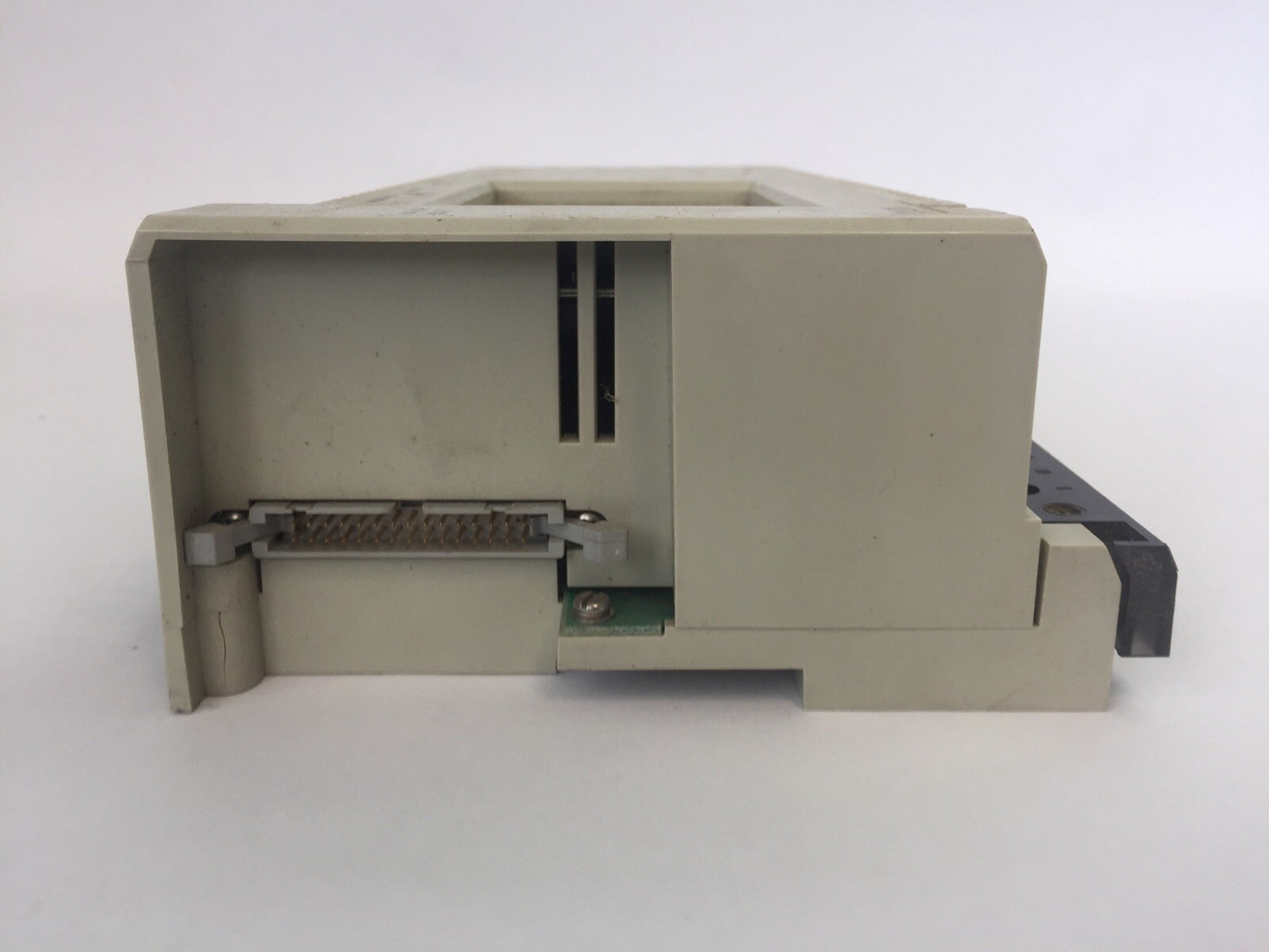 MODICON 110CPU51201 CPU MODULE 115VAC 50/60HZ 0.3A