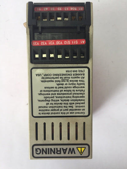 BANNER ES-GA-5A MACHINE SAFETY RELAY 24VDC OR 115VAC 250 mA/100mA