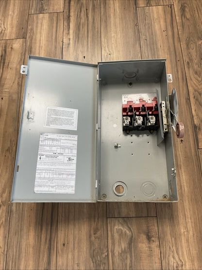 EATON DH363URK 600VAC 100HP 100A 250VDC 20HP NON-FUSIBLE SAFETY SWITCH TYPE 3R