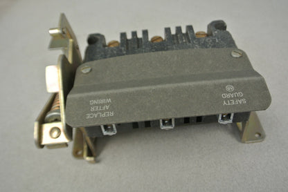 ALLEN-BRADLEY X-68867 SIZE 2 DISCONNECT SWITCH / NEW SURPLUS