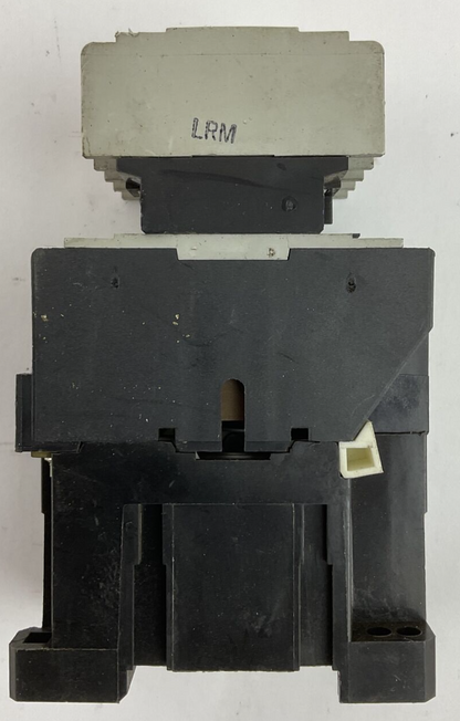 ALLEN BRADLEY 700-F400A1 SER B CONTACTOR 600VAC 300VDC 10A COIL 120V 195-FA22