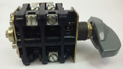 ALLEN BRADLEY BULLENTIN 806 H636759-1 SER. A, ROTARY PILOT SWITCH, 3 CIRCUITS