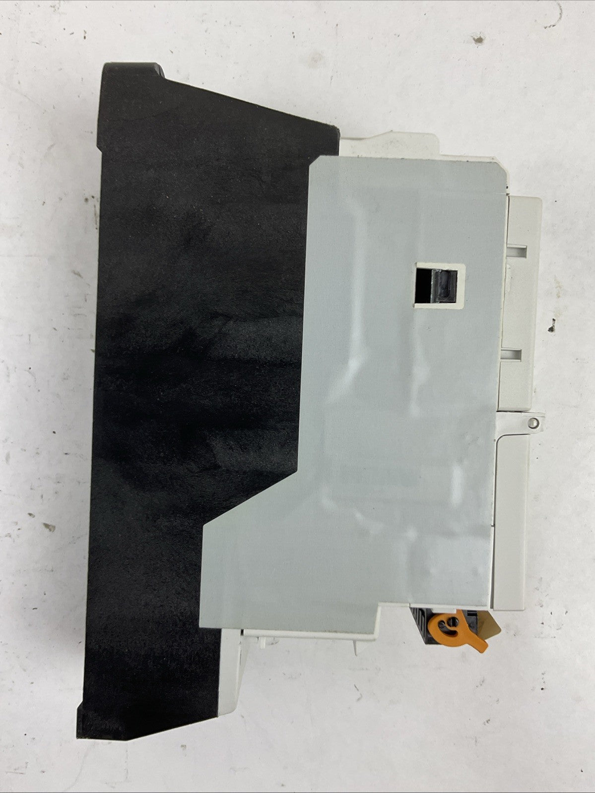 EATON CUTLER HAMMER S752L09N3S 600VAC 9AMPS 7.5HP 3PH SOFT START 24VDC