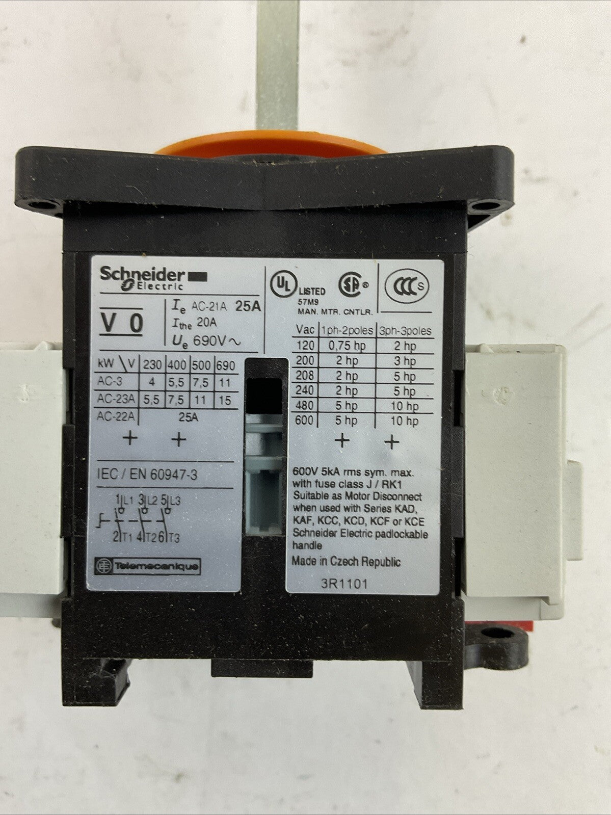 SCHNEIDER ELECTRIC 3R1101 V0 DISCONNECT SWITCH 600VAC 25A 3PH 10HP 3POLE