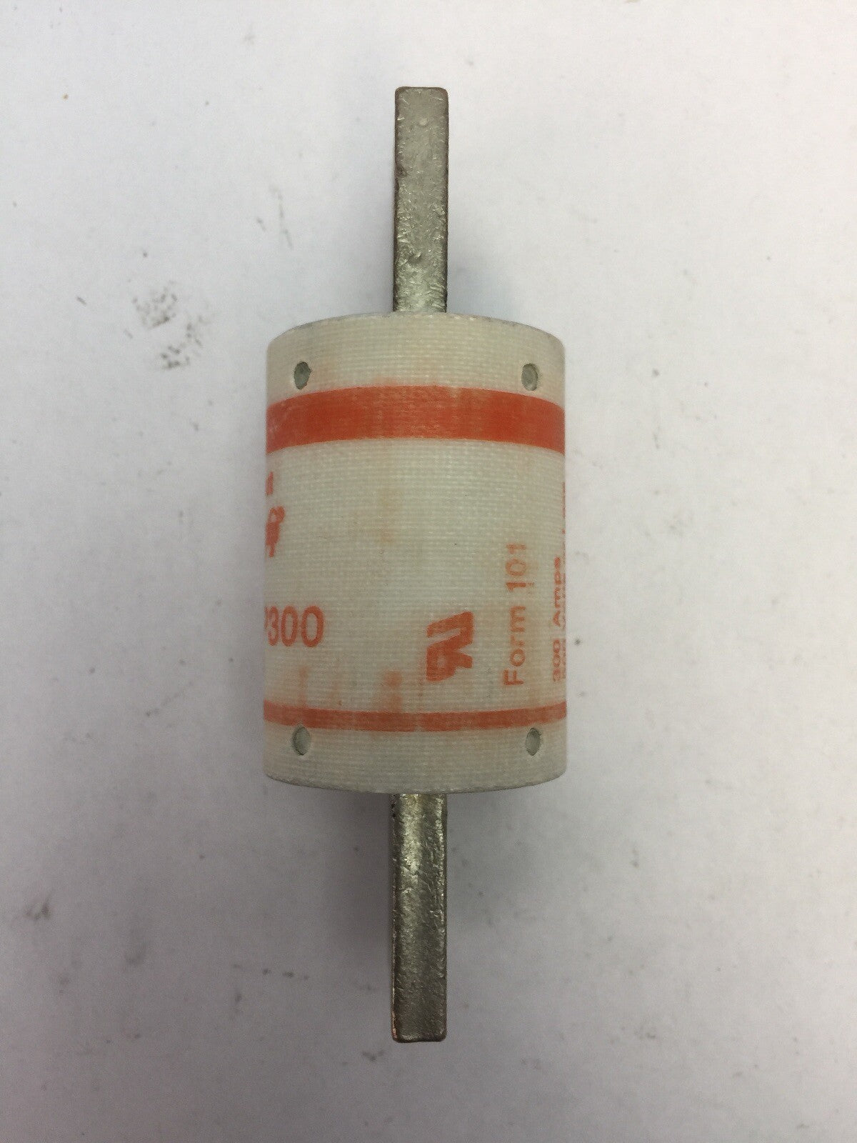 GOULD SHAWMUT AMPTRAP A50P300 FUSE 300 AMP 500 VAC