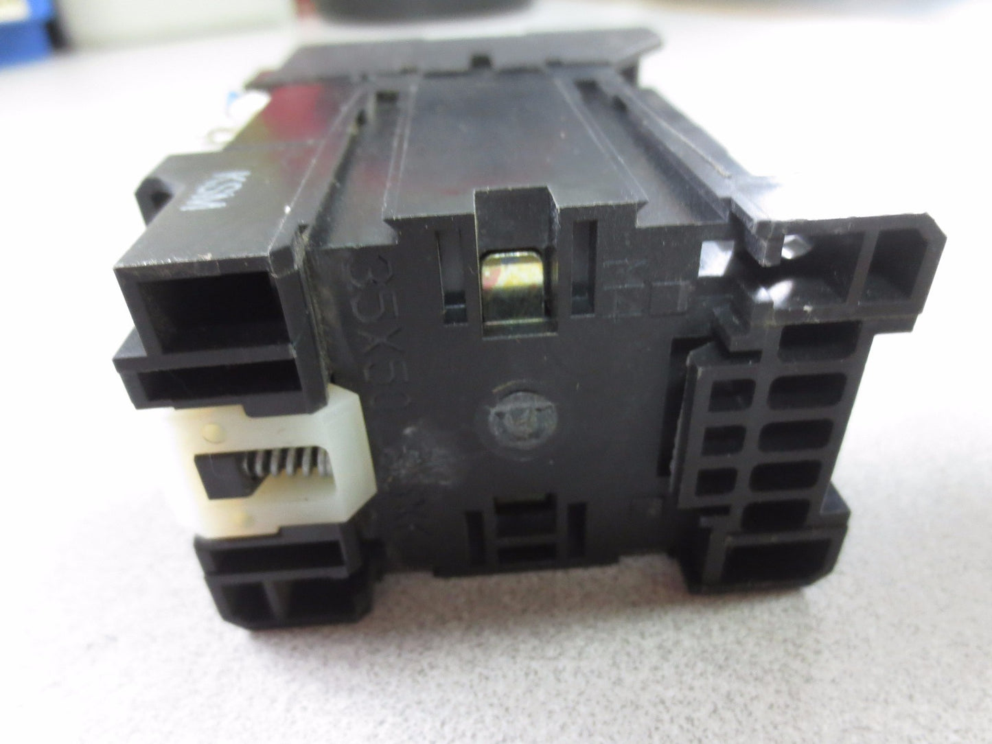 ALLEN-BRADLEY 100-A12NZ*3, Ser. B - CONTACTOR  600V 1/2-10HP