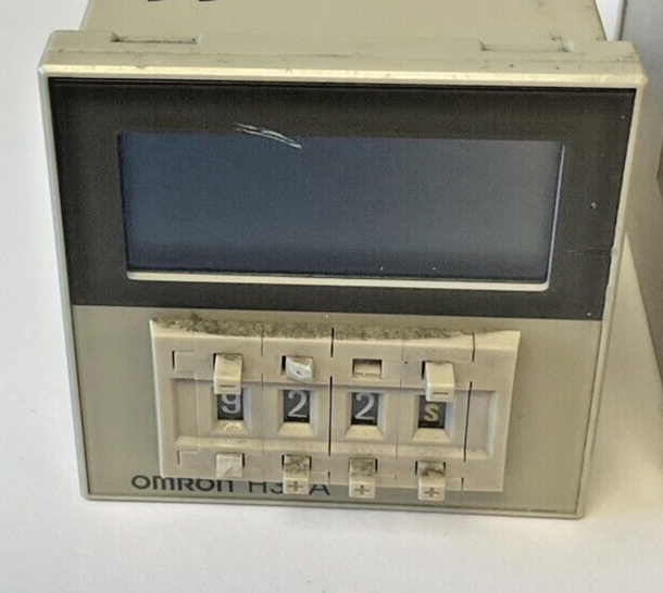 OMRON H3CA-8 TIMER 24VDC 250VAC 3A ***LOTOF3***