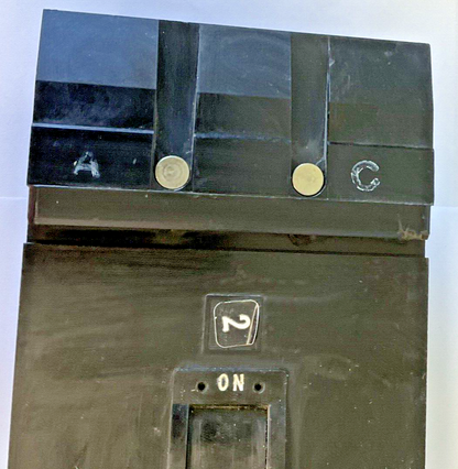 SQUARE D Q2-22150-AC CIRCUIT BREAKER 150A 2POLE 240VAC Q222150AC