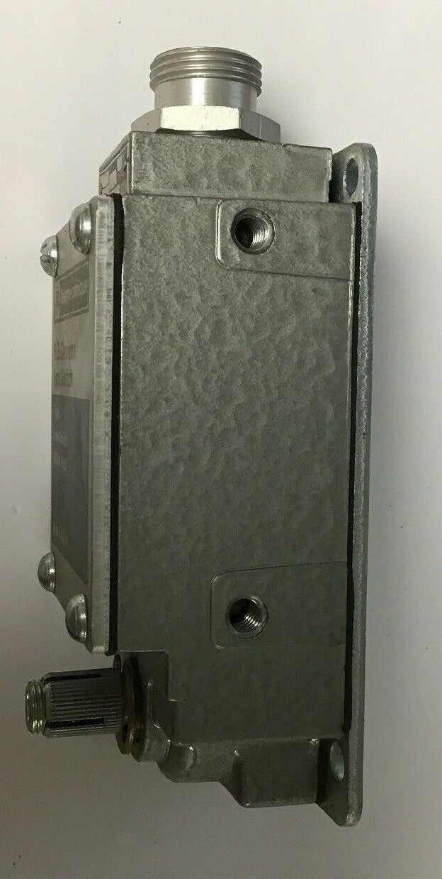 TELEMECANIQUE R.B.DENISON LOX-SWITCH L143 TYPE L LIMIT SWITCH NEMA A600