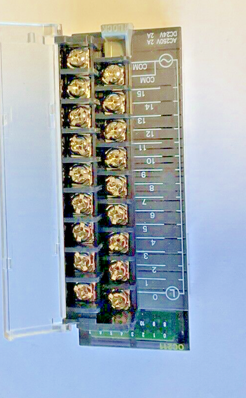 OMRON CJ1W-OC211 OUTPUT UNIT MODULE 250VAC