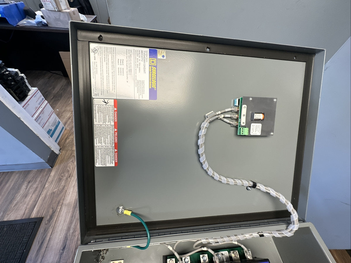 SQUARE D TVS4EMA12ASWT SURGE PROTECTIVE DEVICE SERIES 002 480Y/277V TYPE 3R