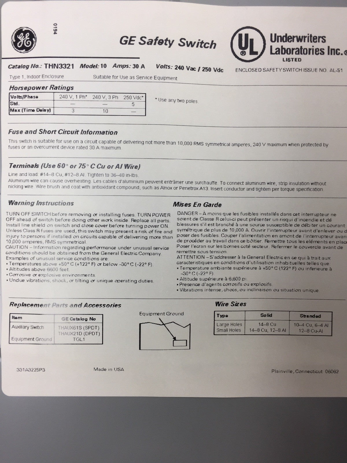 GE THN3321 SAFETY SWITCH HEAVY DUTY INDOOR NON FUSIBLE 3 POLES 240VAC 250VDC 30A