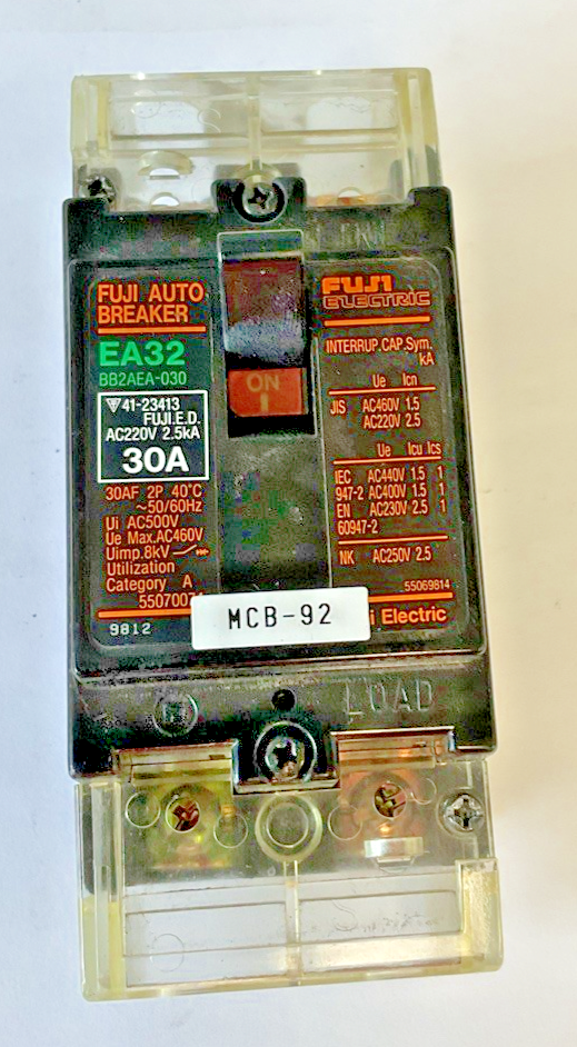 FUJI ELECTRIC EA32 BB2AEA-030 CIRCUIT BREAKER 30A 200VAC 2.5KA***LOTOF2***