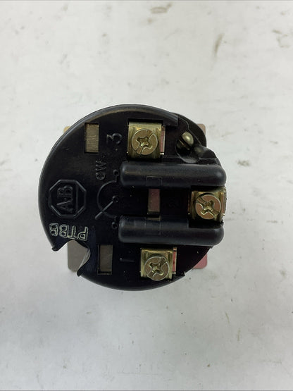 ALLEN BRADLEY 800T-U19 SER Q 300V AC/DC 2WATT SELECTOR SWITCH