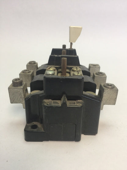 ALLEN BRADLEY 815-DOV16 OVERLOAD RELAY 600VAC SERIES K *NO HEATERS*