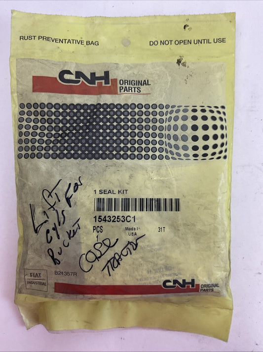 CNH 1543253C1 SEAL KIT
