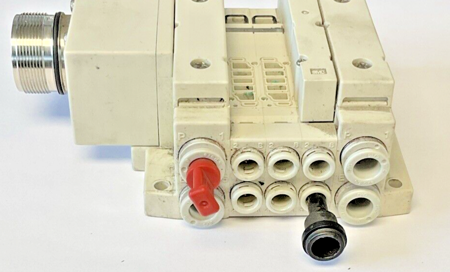 SMC SS5V1-W10CD-03B-C6 MANIFOLD